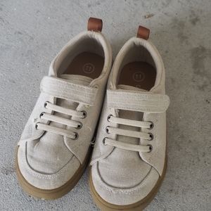 Toddler shoes